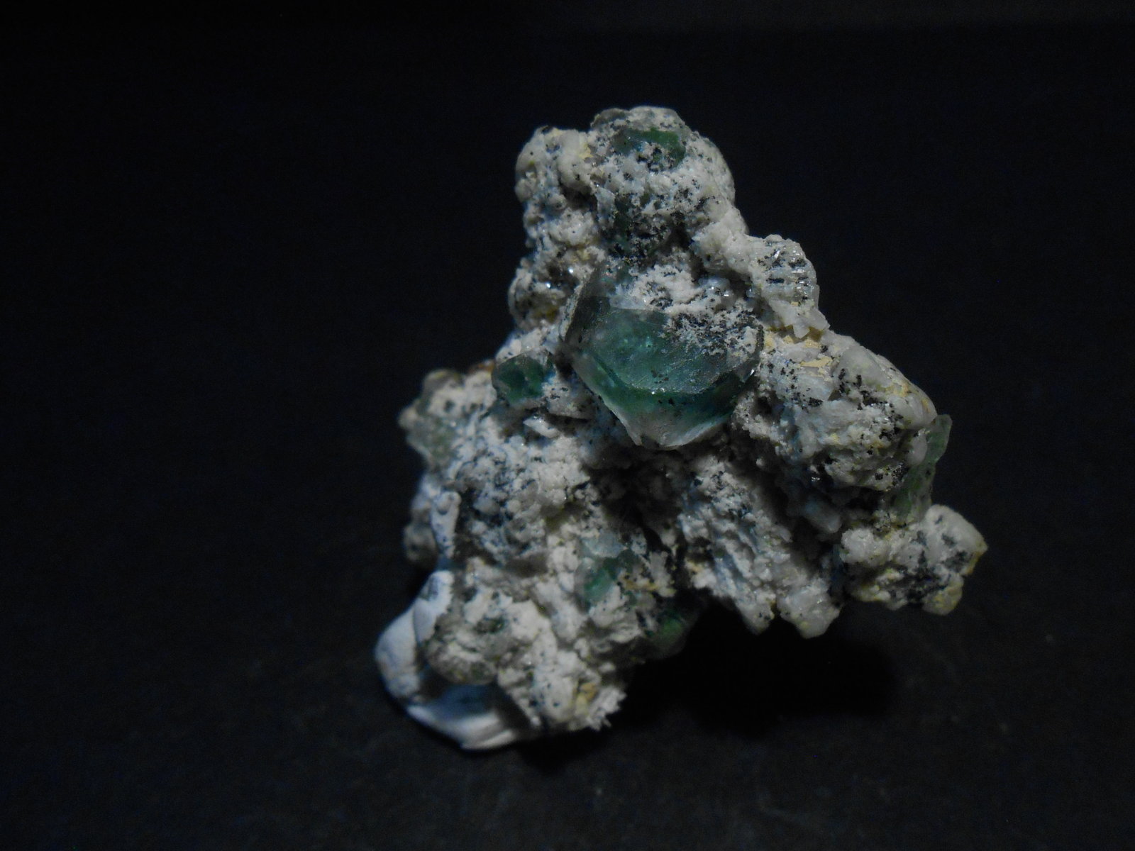 Fluorita
5 x 4 x 2,5 cm
(Autor: Antonio Alcaide)