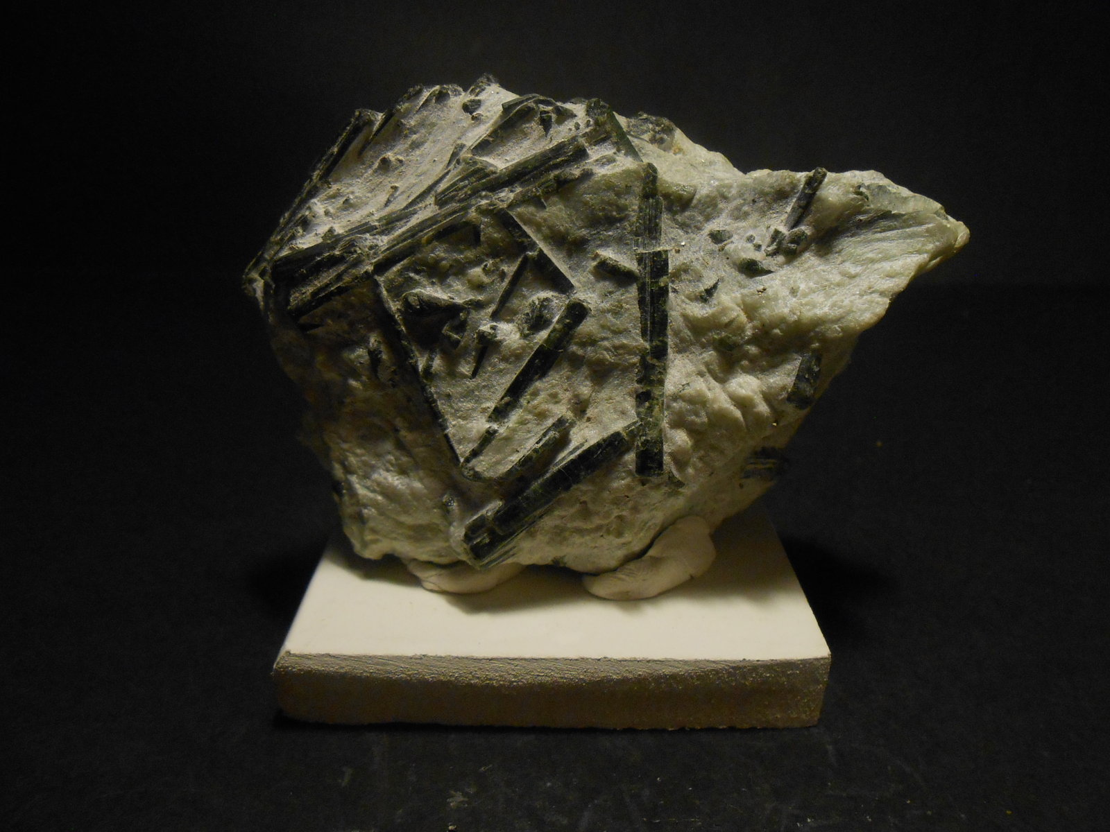 Actinolita
9,5 x 7 x 3,5 cm
(Autor: Antonio Alcaide)