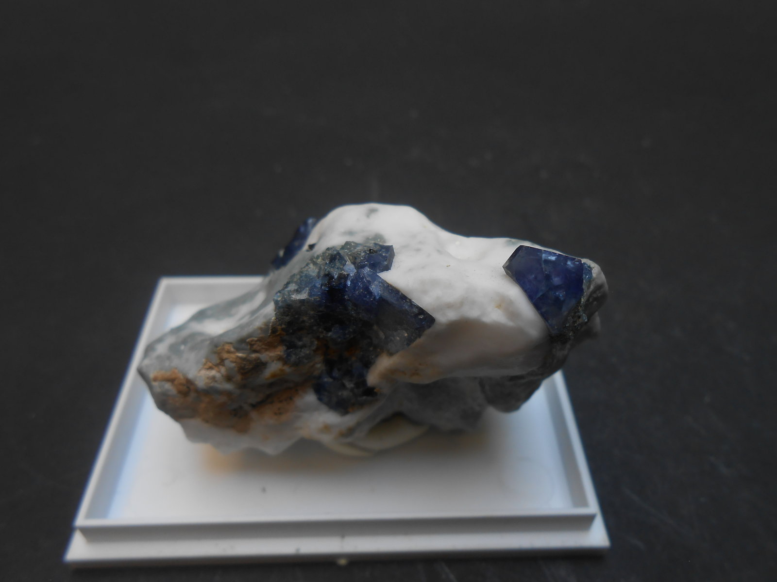 Benitoita
5 x 3,5 x 2,5 cm
(Autor: Antonio Alcaide)