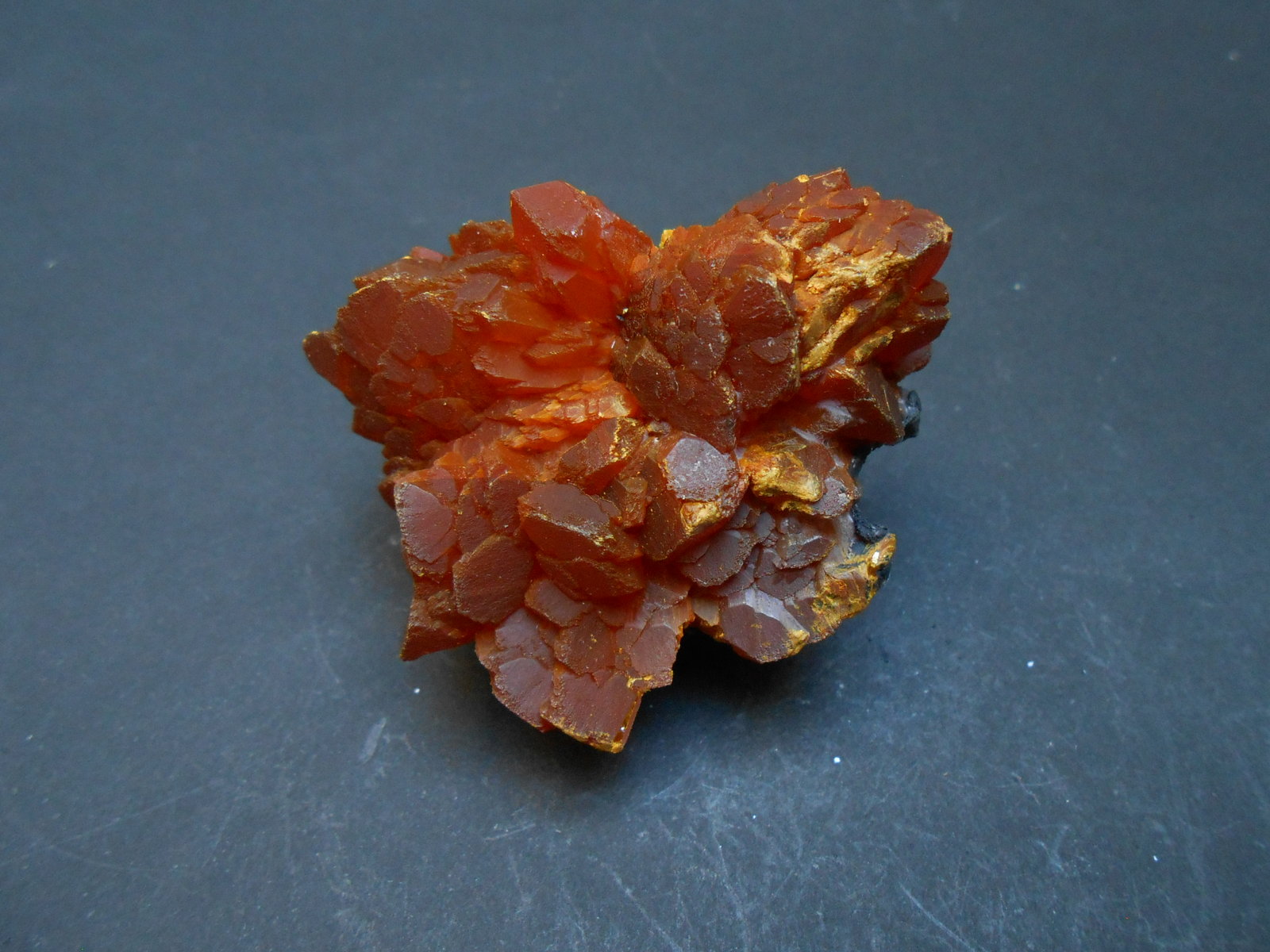 Oropimente
5,5 x 4,5 x 4 cm
(Autor: Antonio Alcaide)