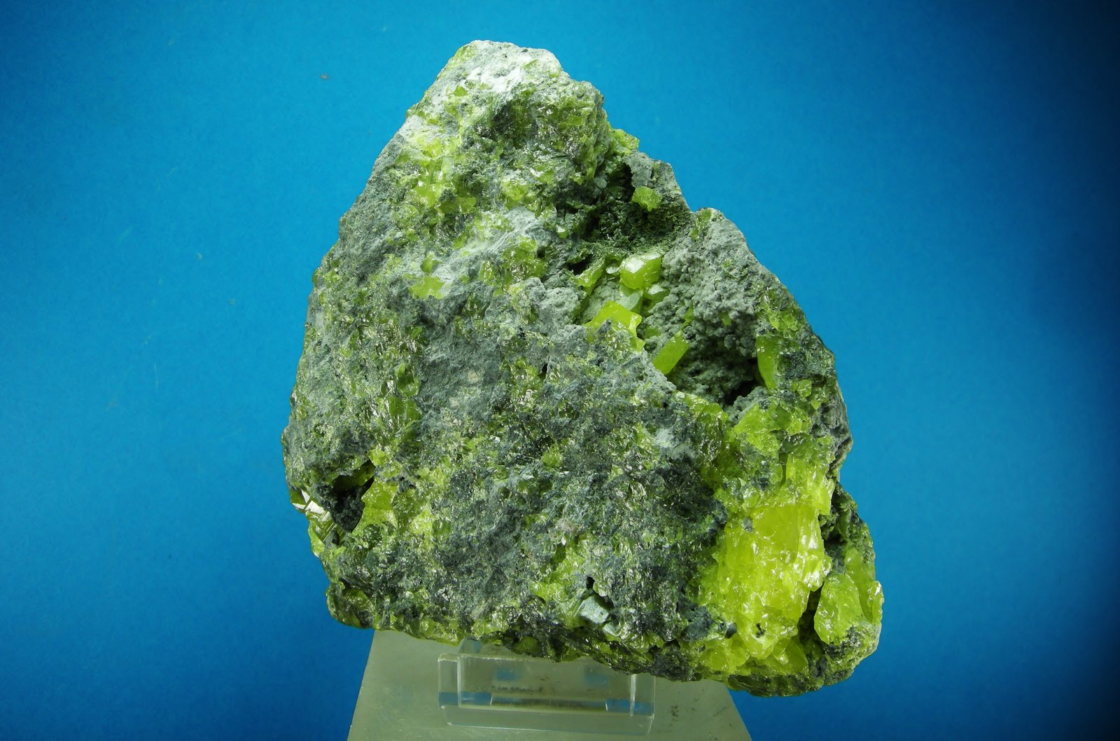 Azufre
13 x 12 cm
(Autor: Diego Navarro)