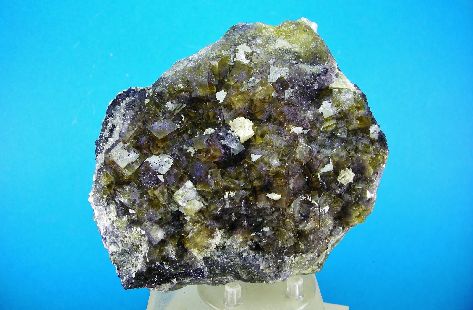 Fluorita
12 x 10.5 cm
(Autor: Diego Navarro)