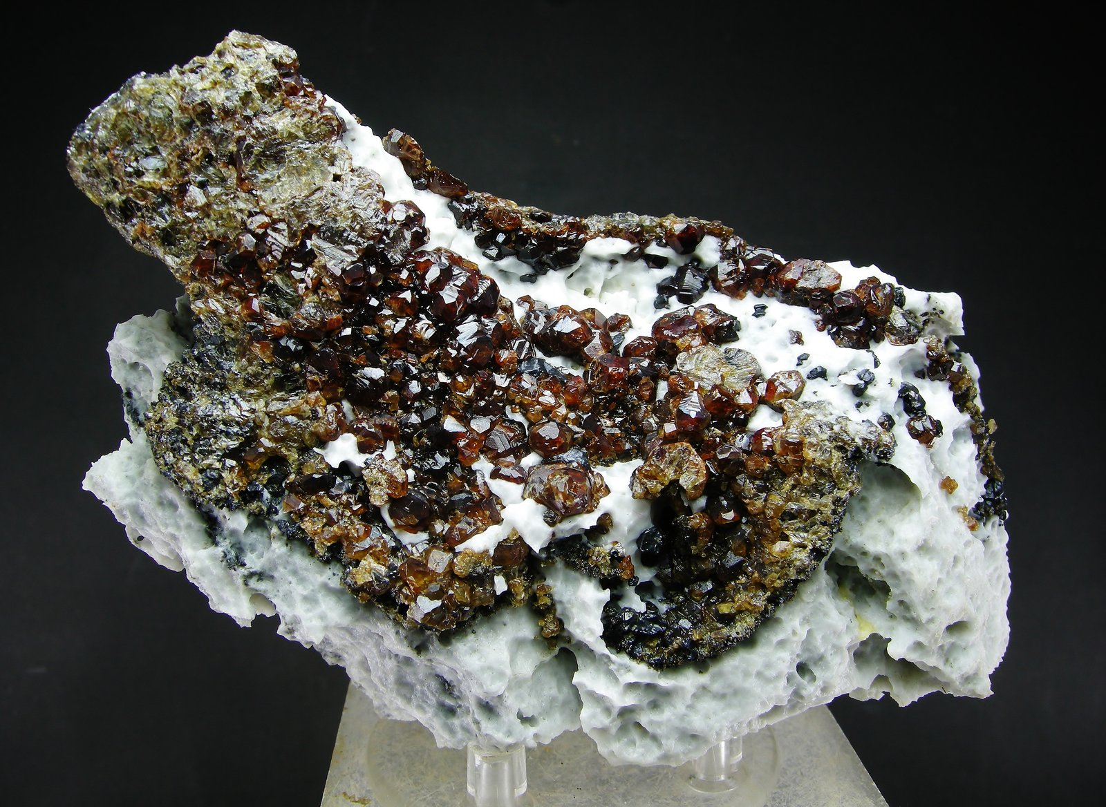 Esfalerita, Galena y Calcita
12 x 6.5 cm
(Autor: Diego Navarro)