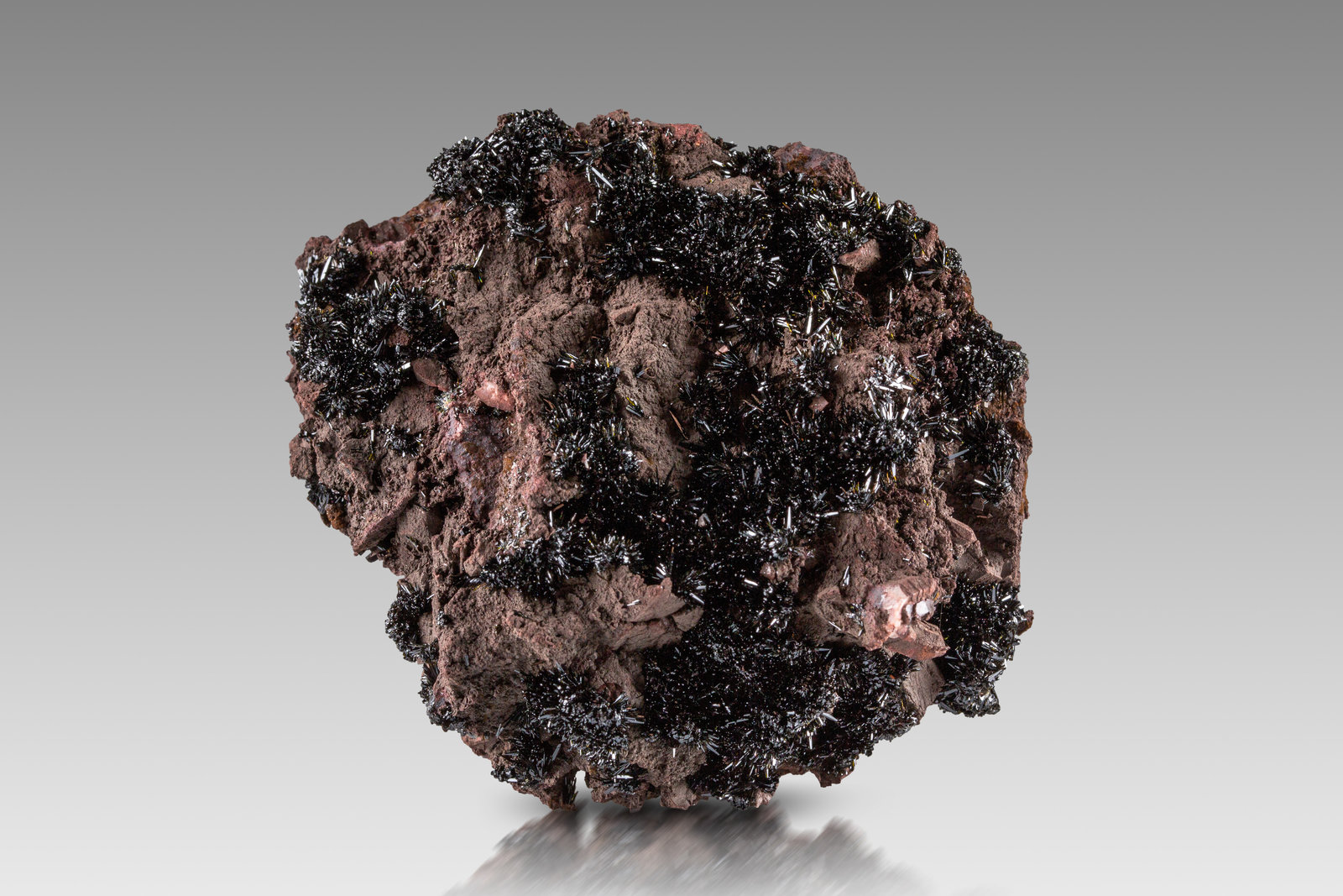 Duftita
9 x 7.5 x 3 cm / cristal principal: 0.6 cm.
(Autor: Museo MIM)