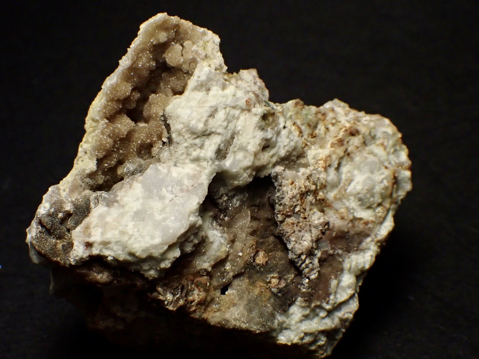 Piromorfita/Fosfohedifana
3 x 4 cm
(Autor: Emilio Téllez)