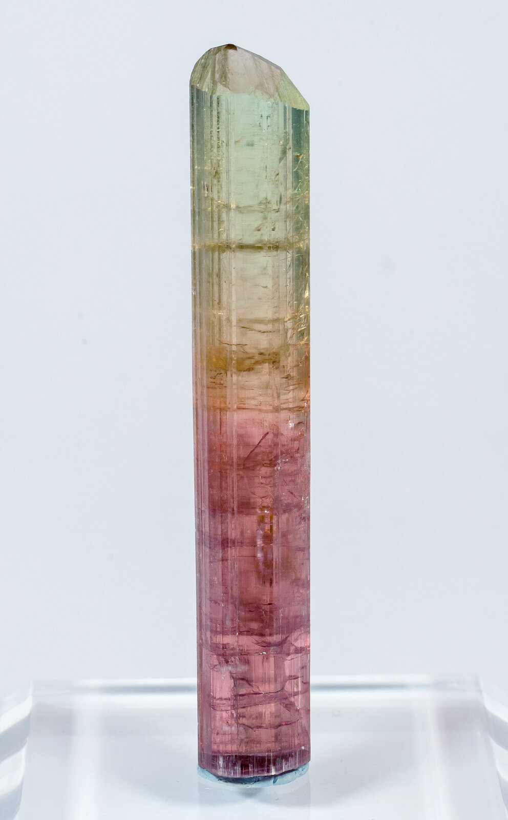 Elbaita
7 × 1.2 × 1 cm
(Autor: Jordi Fabre)