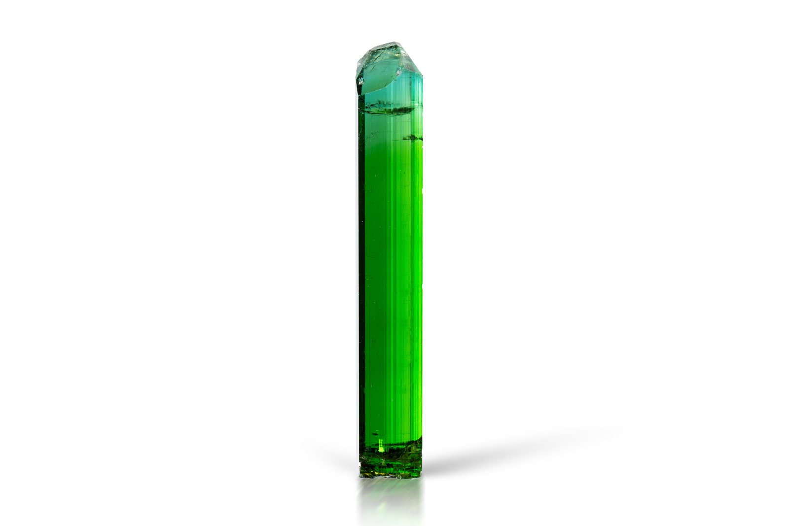 Elbaíta [Elbaite]
9.5 x 2 x 2 cm
(Autor: Museo MIM)