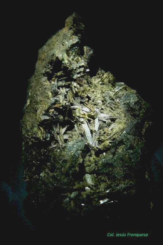 Epidota y Actinolita.
120x90 mm.
(Autor: Jesus Franquesa Baucells)