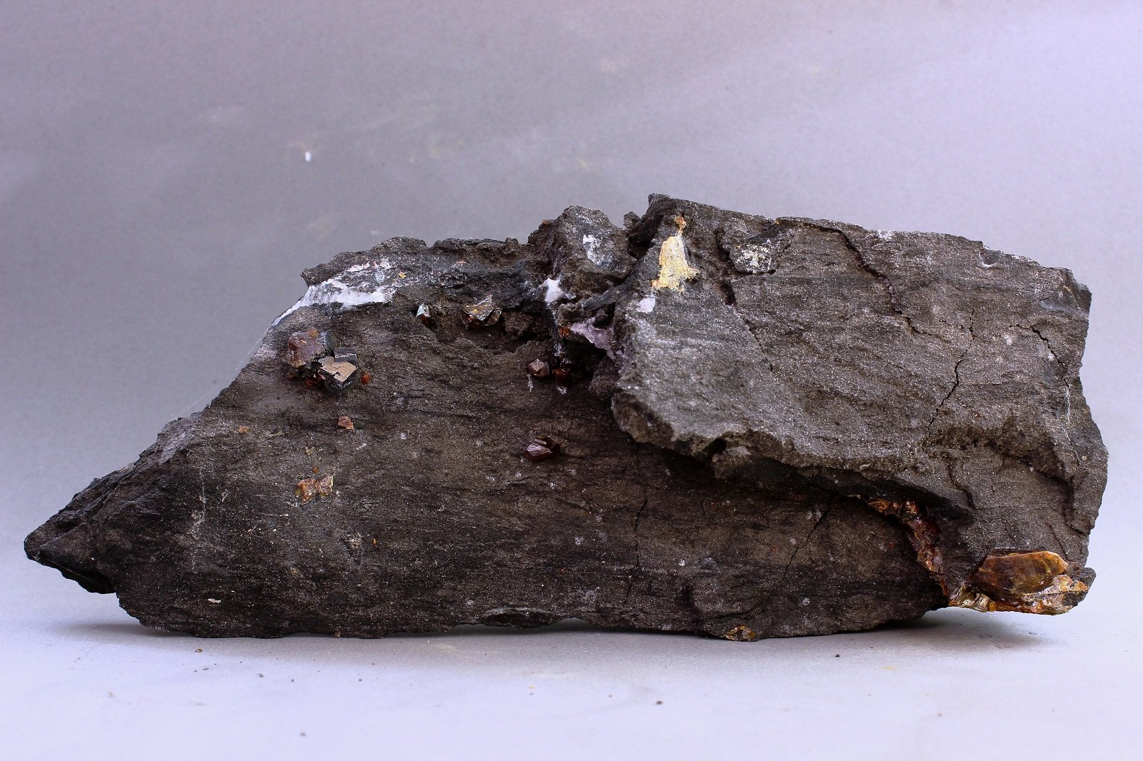 Esfalerita
150x52x26 mm.
(Autor: Juan Espino)