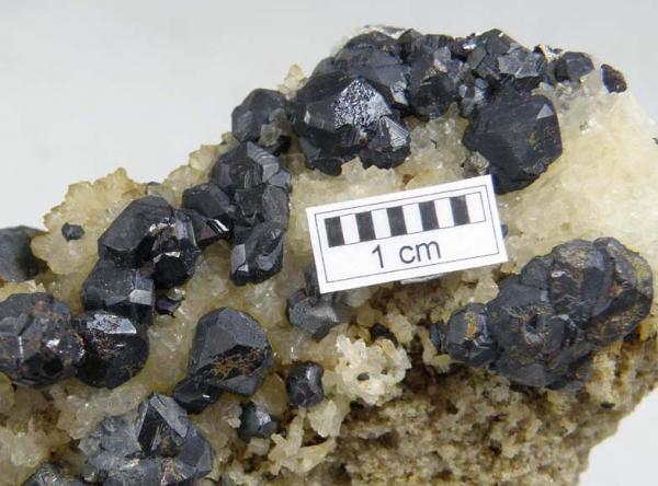 Esfalerita
Cristales de hasta 1 cm
(Autor: Ramón Jiménez)
