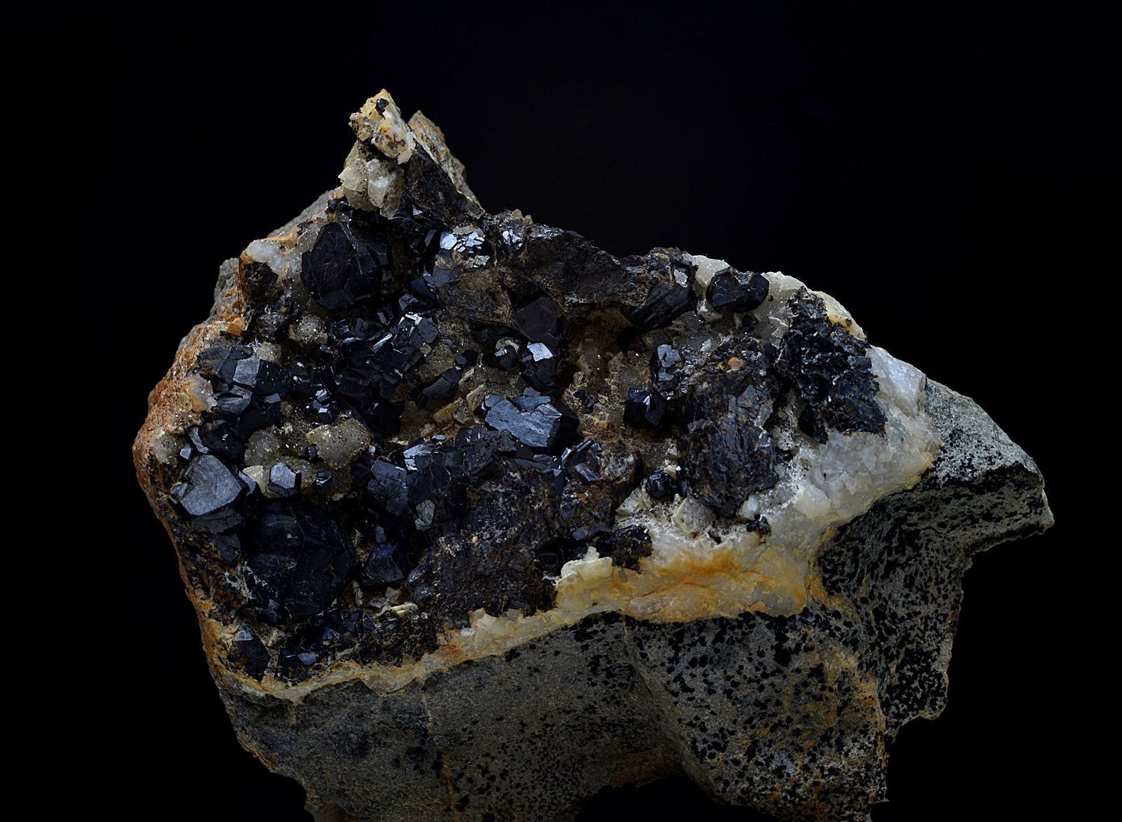 Esfalerita
54 x 38 mm
(Autor: Antonio Carmona)