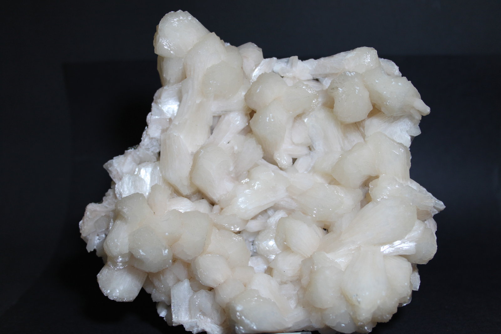 Estilbita-Ca
150 x 130 mm
(Autor: Joaquin Blanco Cortina)