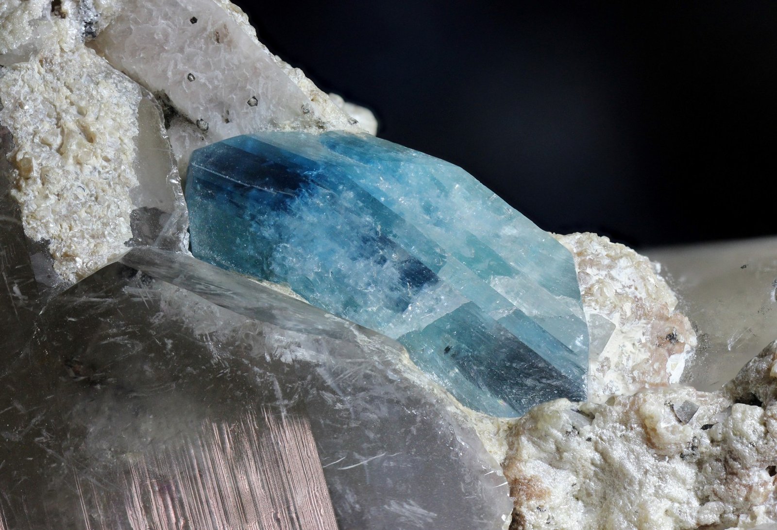 Euclasa
cristal 35x20mm
(Autor: Ramon A  Lopez Garcia)