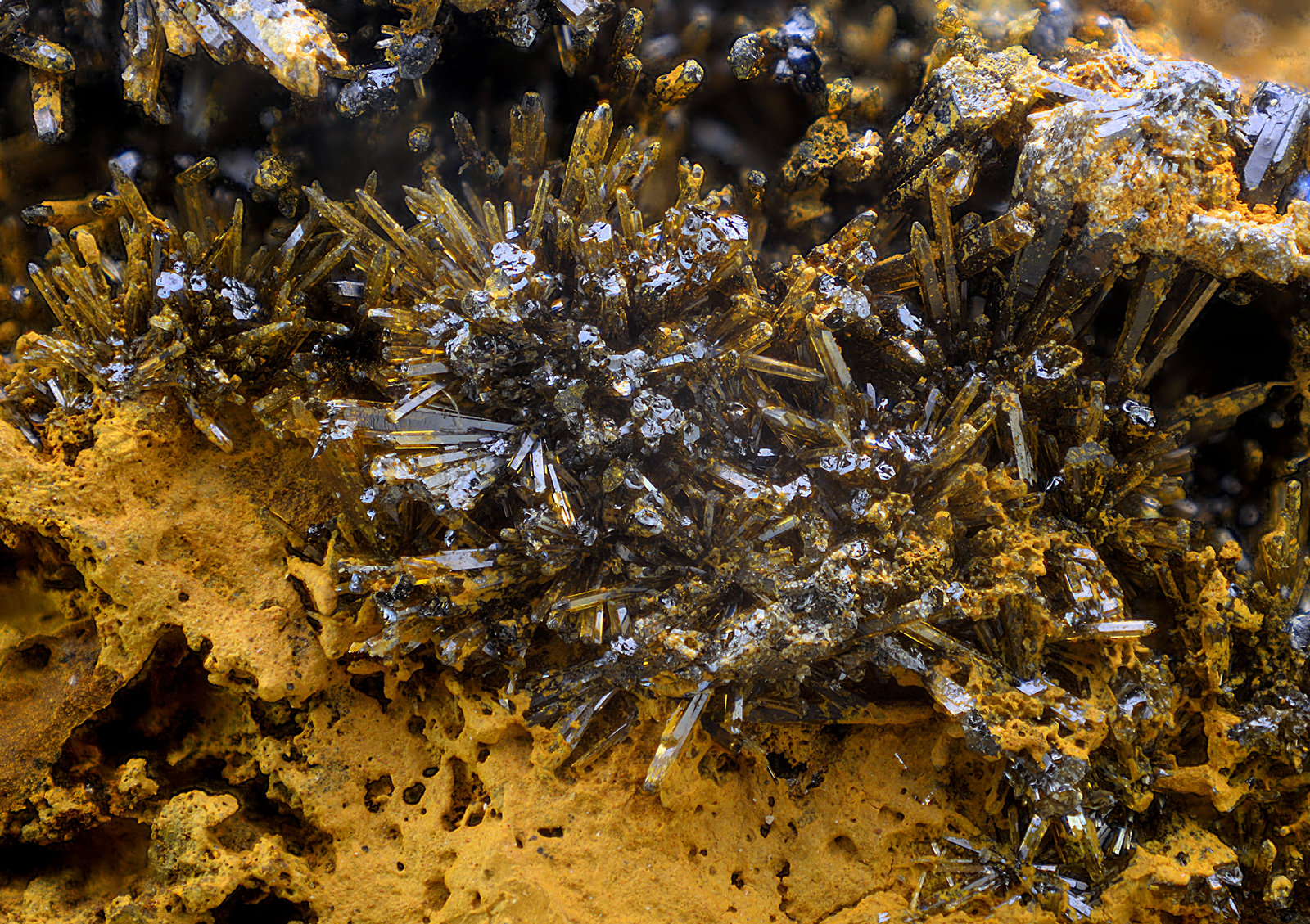 Vanadinita
Campo de visión de 3 mm
(Autor: Antonio Carmona)