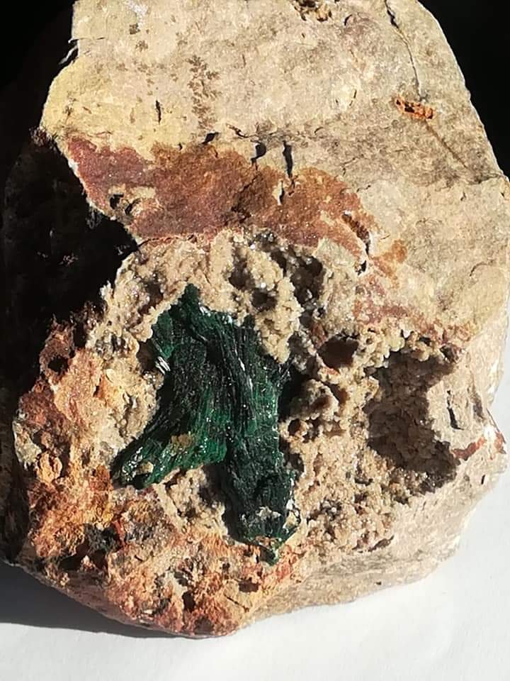 Malaquita.
8 x 4 cm.
(Autor: Rafael varela olveira)