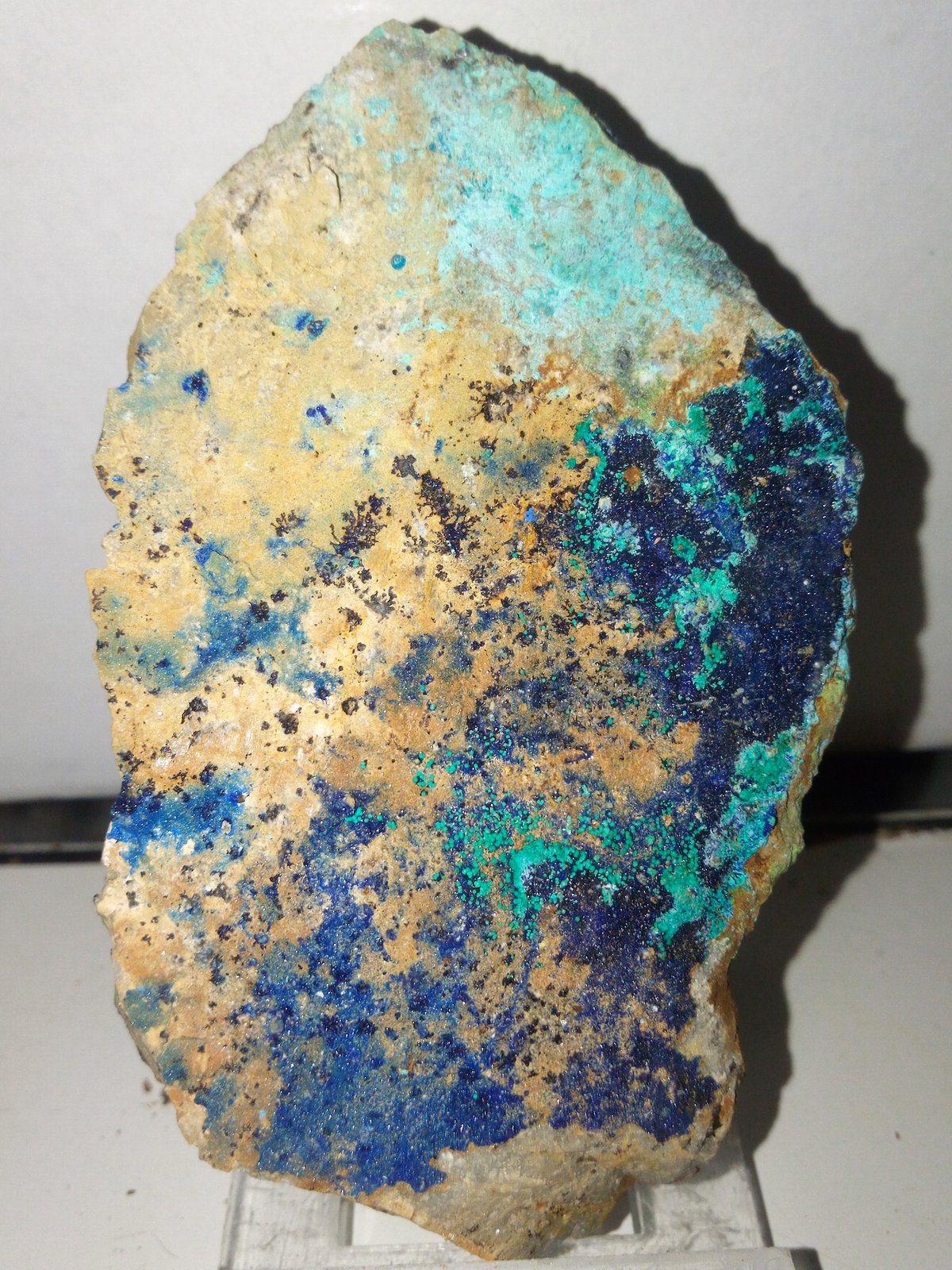 Theisita, Azurita, Claraita
9x5,5 cm.
(Autor: Adri Rodríguez)