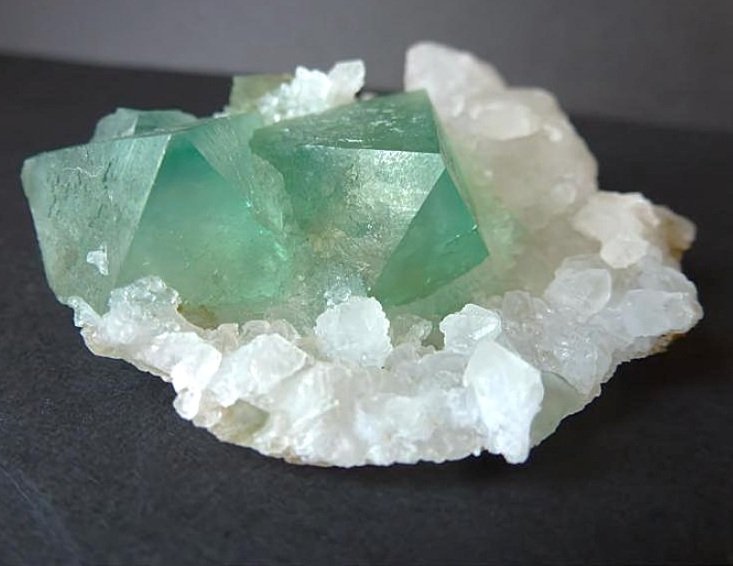 Fluorita, Cuarzo
6 x 6 cm.
(Autor: javier ruiz martin)