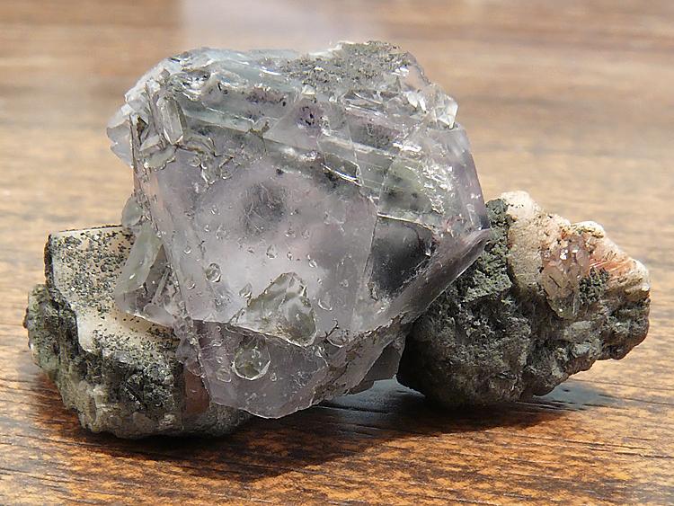 Fluorita
Cristal de 2 cm x 1,5 cm x 1,5 cm
(Autor: Javier MC)