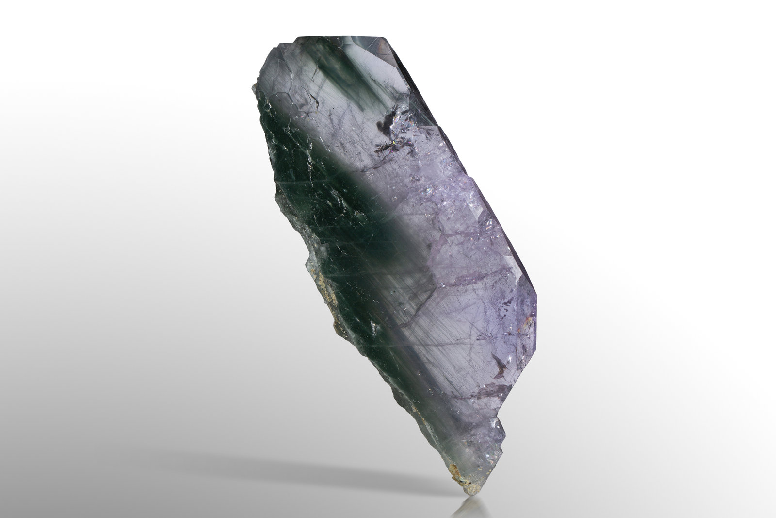 Fluorapatito
16.5 x 2 x 6.5 cm / cristal principal: 16.2 cm
(Autor: Museo MIM)