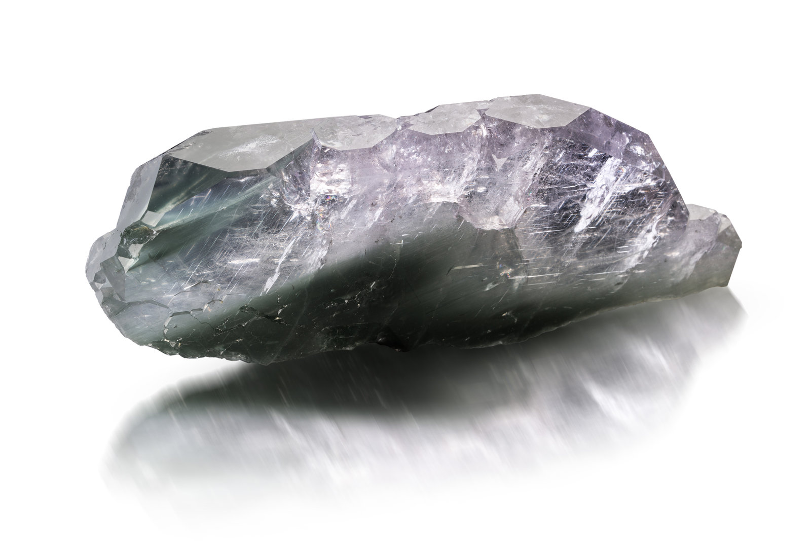 Fluorapatito
16.5 x 2 x 6.5 cm / cristal principal: 16.2 cm
(Autor: Museo MIM)
