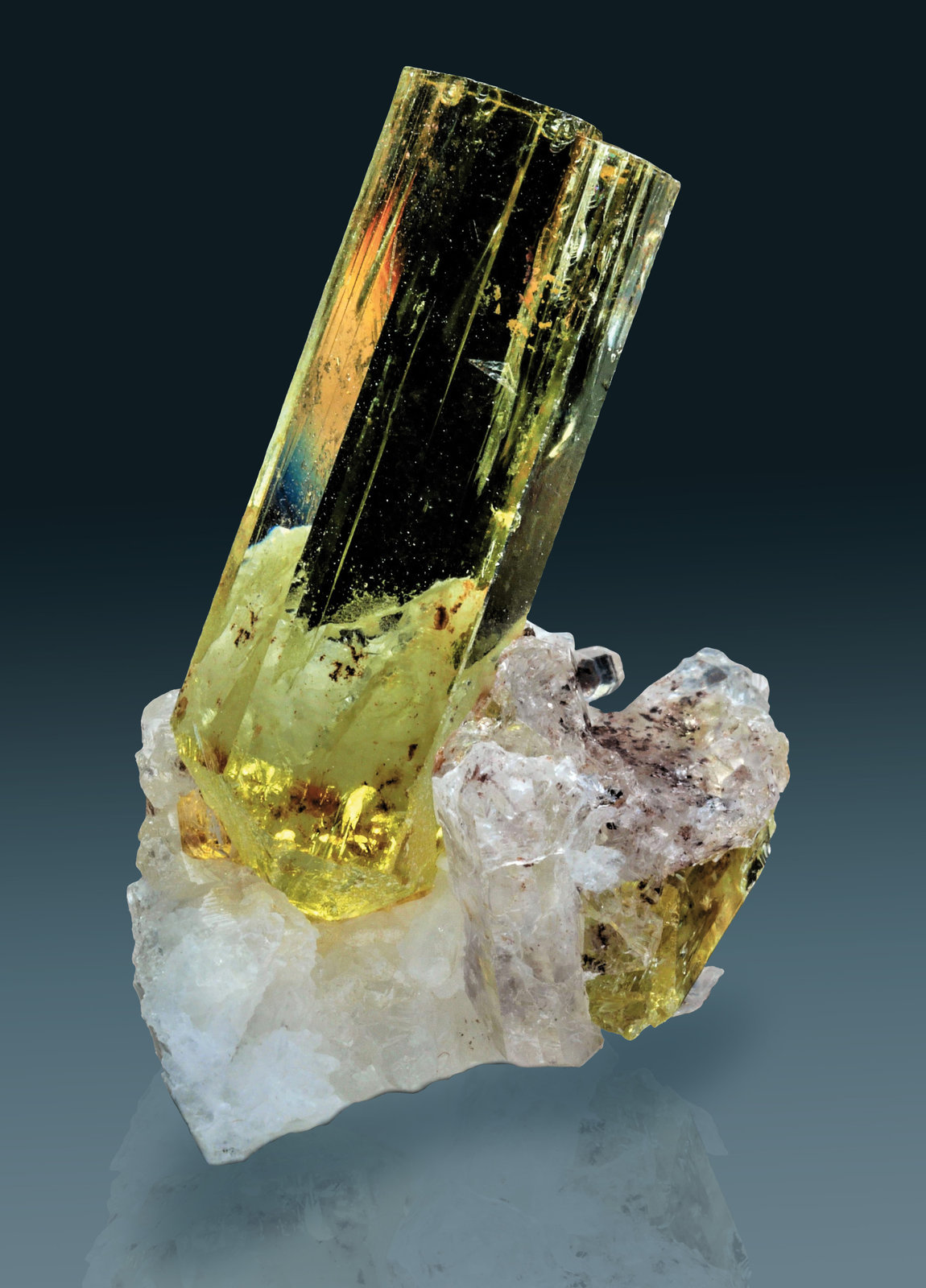 Fluorapatito
35 x 20 mm
(Autor: Jordi Fabre)