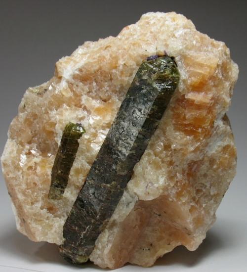 Fluorapatito
10 x 8 x 6 cm
(Autor: Antonio Alcaide)