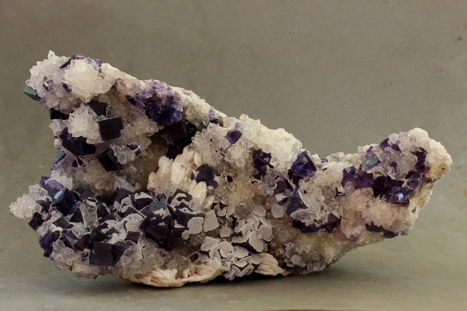 Fluorita
110x50x44 mm
(Autor: Juan Espino)