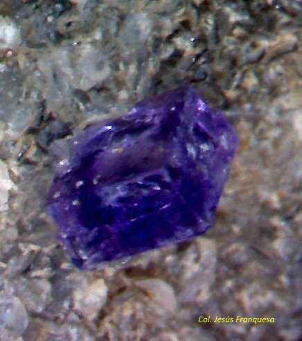 Fluorita.
0´516x0´328x0´267 mm
(Autor: Jesus Franquesa Baucells)