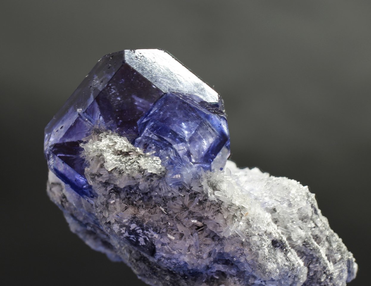 Fluorita
Cristal 32 x 30 mm
(Autor: Ramon A  Lopez Garcia)