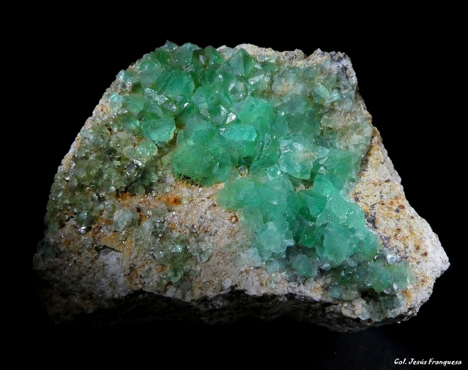 Fluorita.
80x65 mm.
(Autor: Jesus Franquesa Baucells)