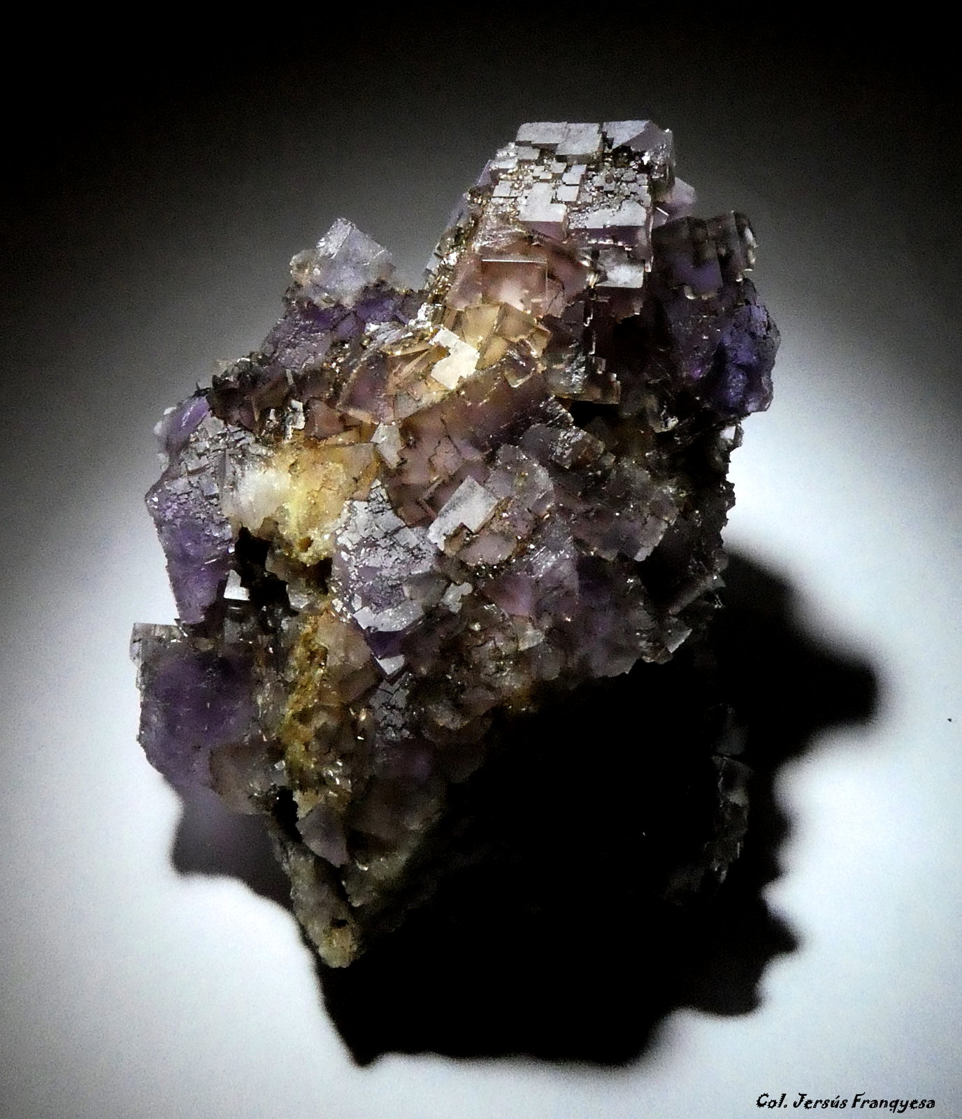 Fluorita.
74x67 mm.
(Autor: Jesus Franquesa Baucells)