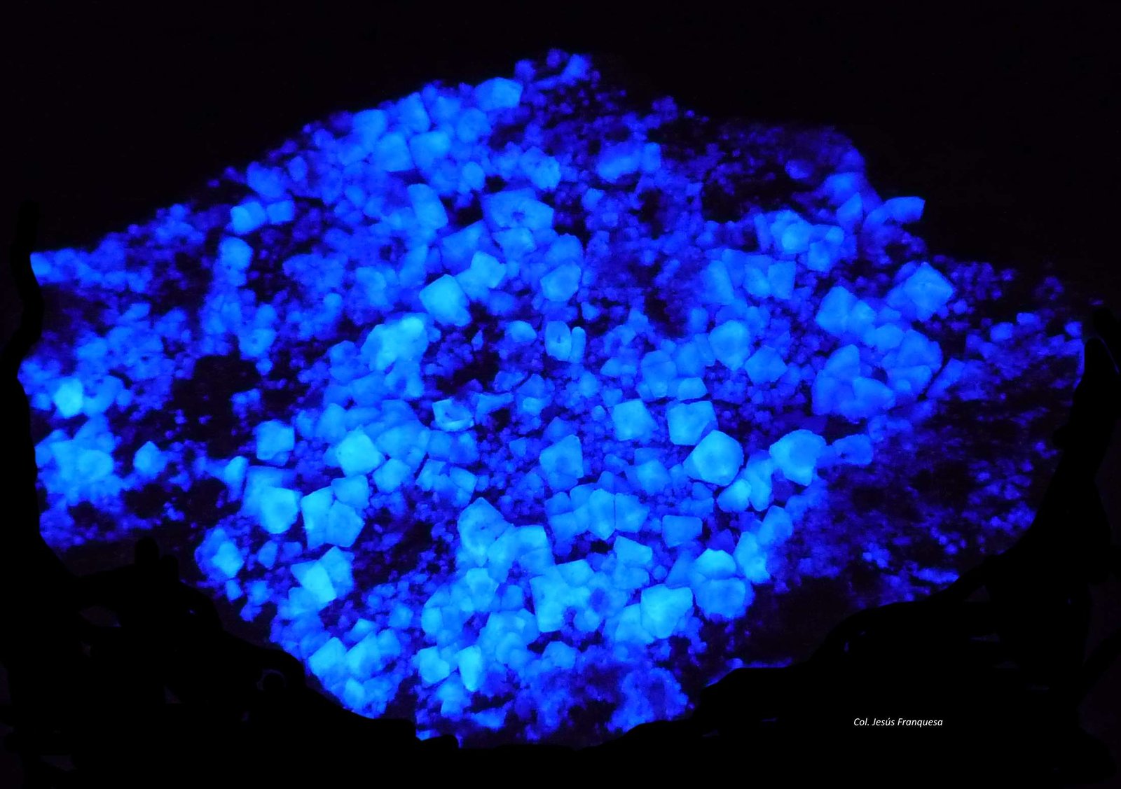 Fluorita.
80x60 mm.
(Autor: Jesus Franquesa Baucells)