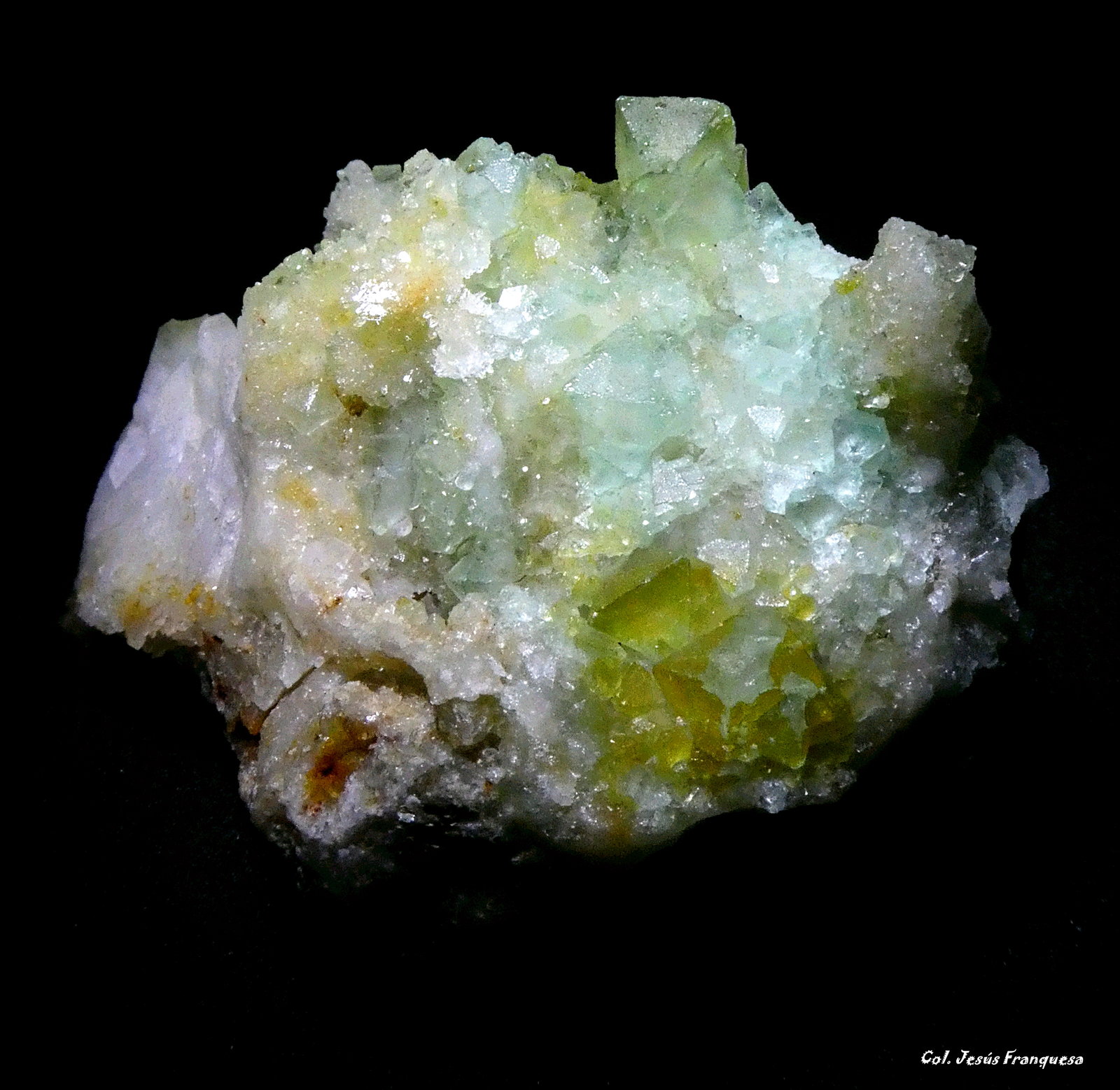 Fluorita.
62x40 mm.
(Autor: Jesus Franquesa Baucells)
