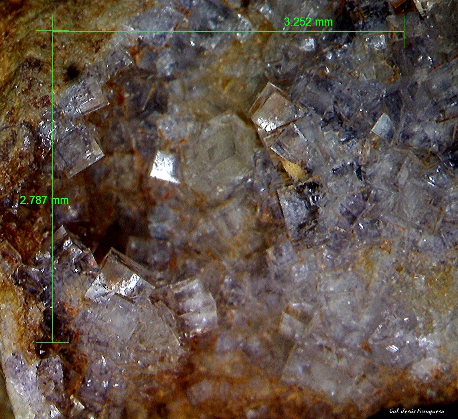 Fluorita.
3´252 x 2´787 mm.
(Autor: Jesus Franquesa Baucells)