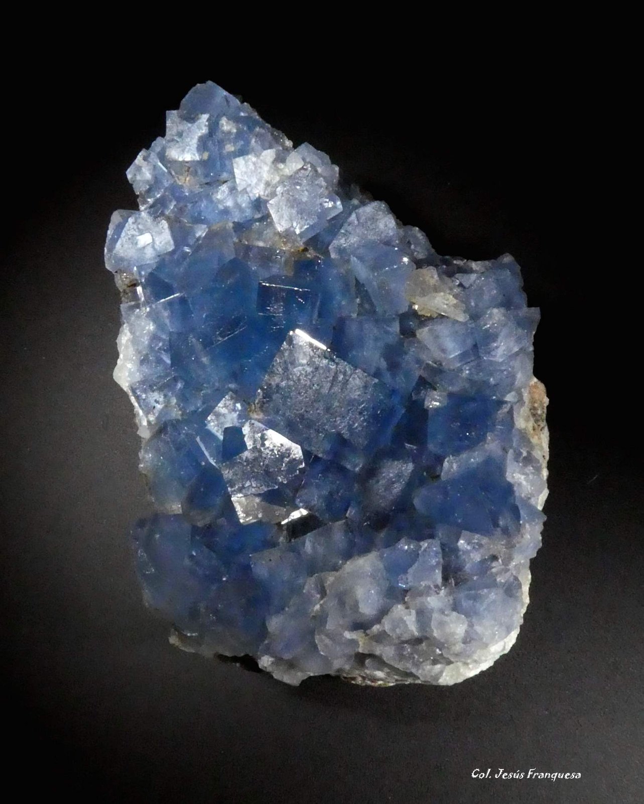 Fluorita
68x46 mm.
(Autor: Jesus Franquesa Baucells)