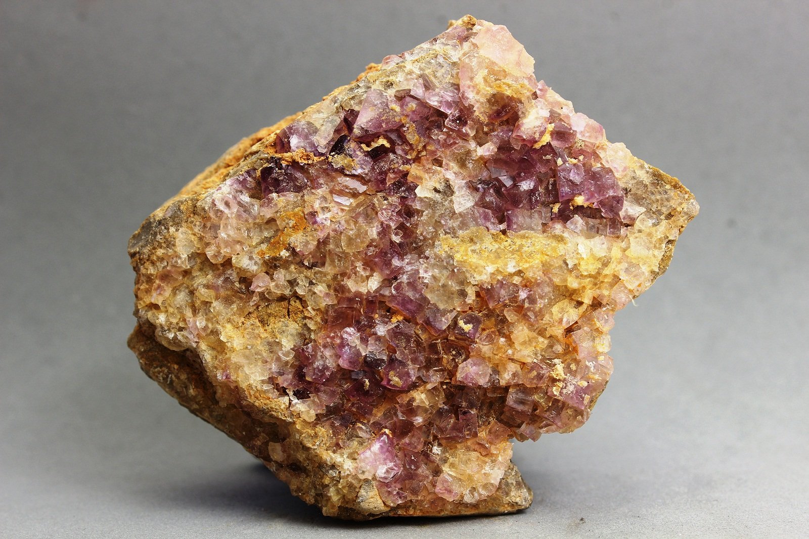 Fluorita
66X58X35 mm
(Autor: Juan Espino)
