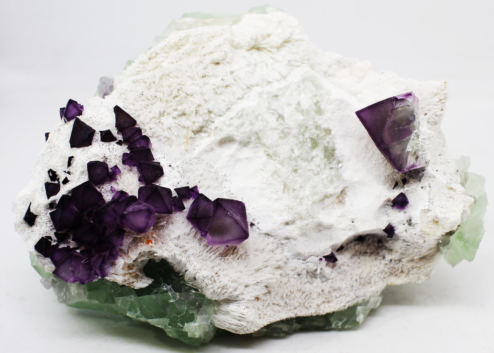 Fluorita
9x6x3.5 cm
(Autor: Luis Edmundo Sánchez Roja)