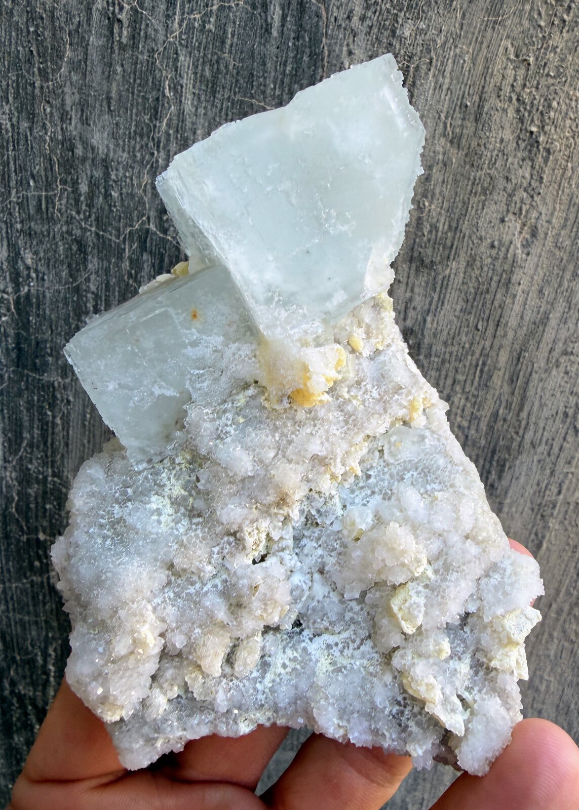 Fluorita, Cuarzo, Calcita
12,0 x 8,0 x 5,0 cm
(Autor: carles)
