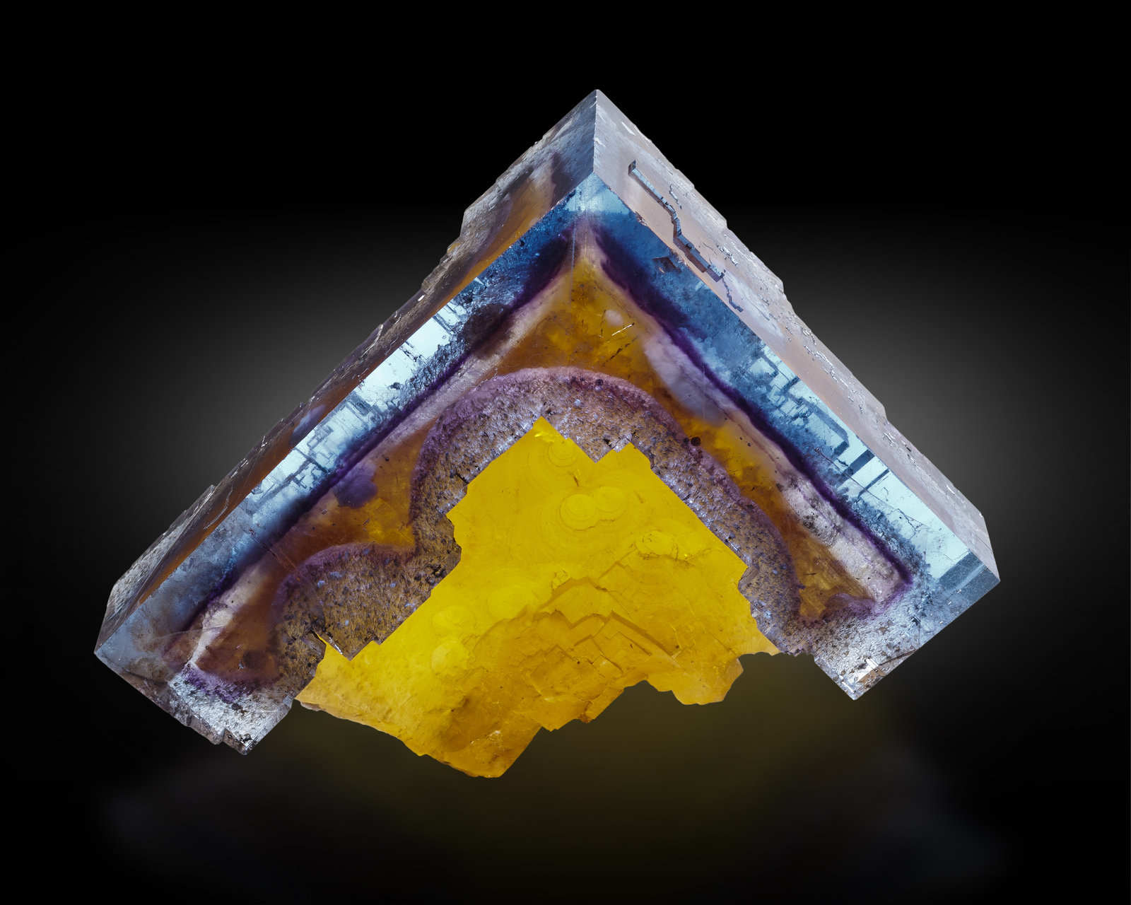Fluorita
10 x 11.5 x 6 cm
(Autor: Museo MIM)