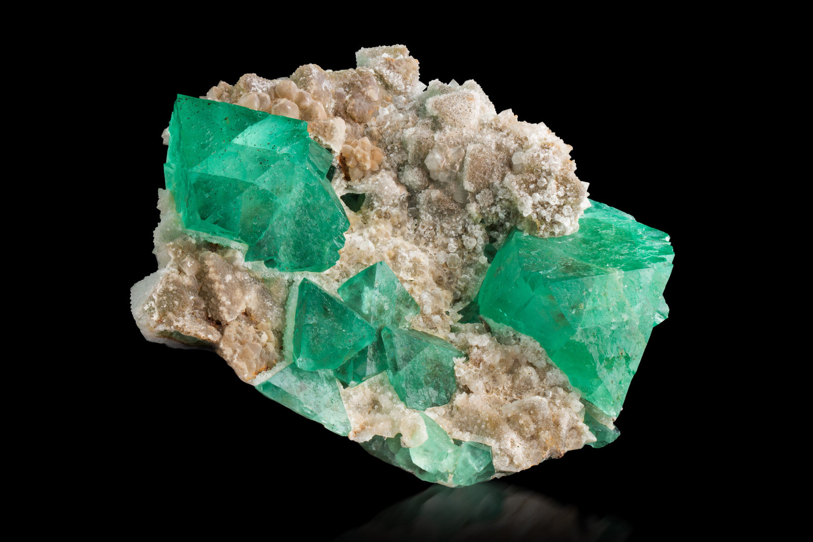 Fluorita
17 x 7 x 16.5 cm / cristal principal: 8.4 cm
(Autor: Museo MIM)