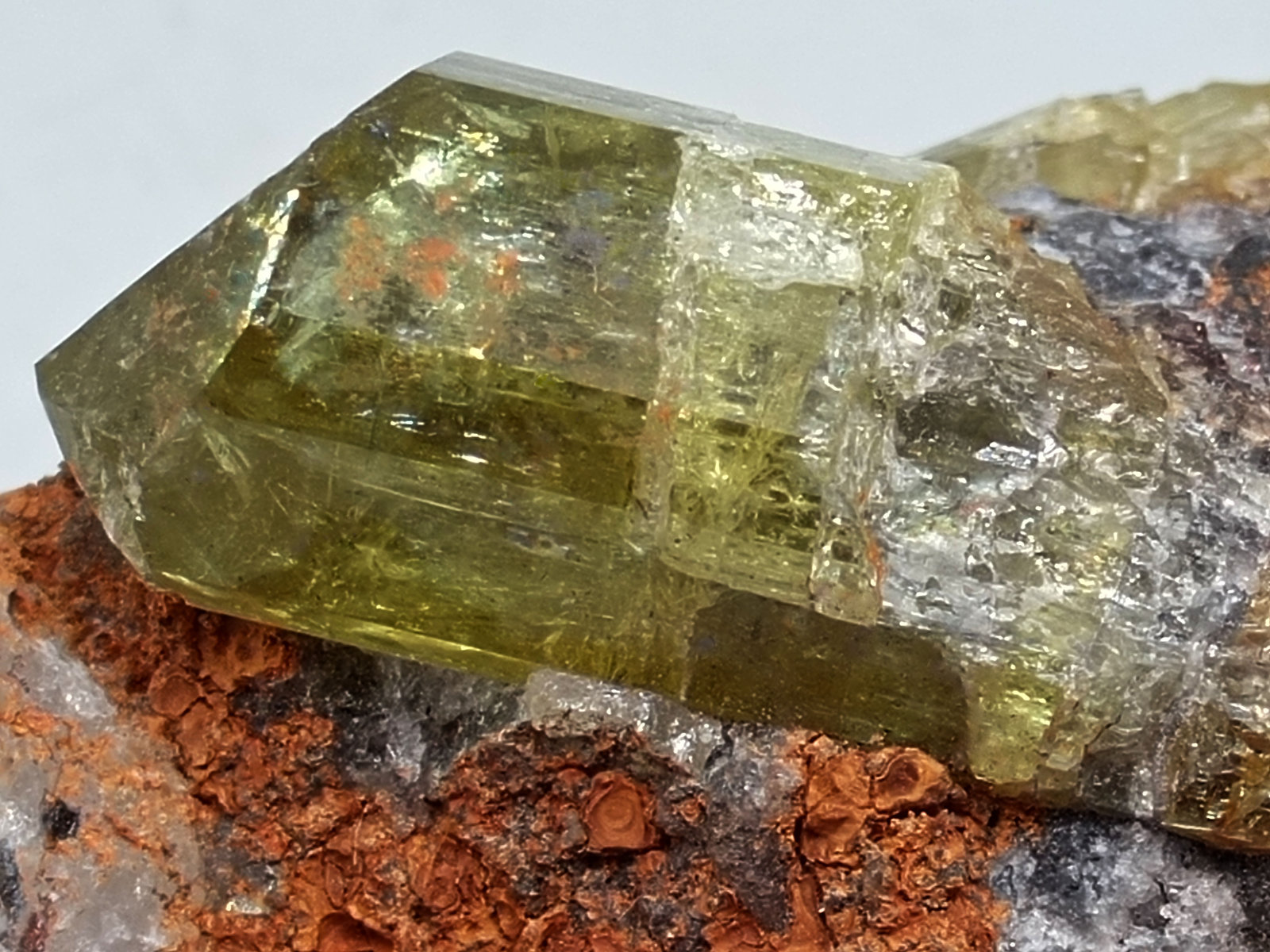 Fluorapatito
90x55x50 mm.
(Autor: Luis Edmundo Sánchez Roja)