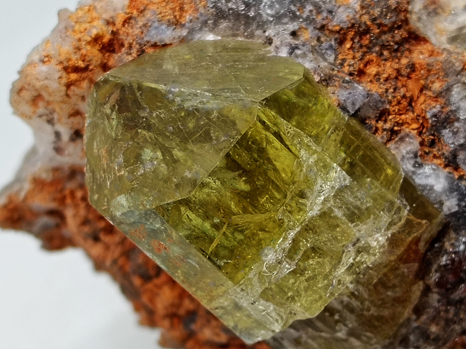 Fluorapatito
90x55x50 mm.
(Autor: Luis Edmundo Sánchez Roja)