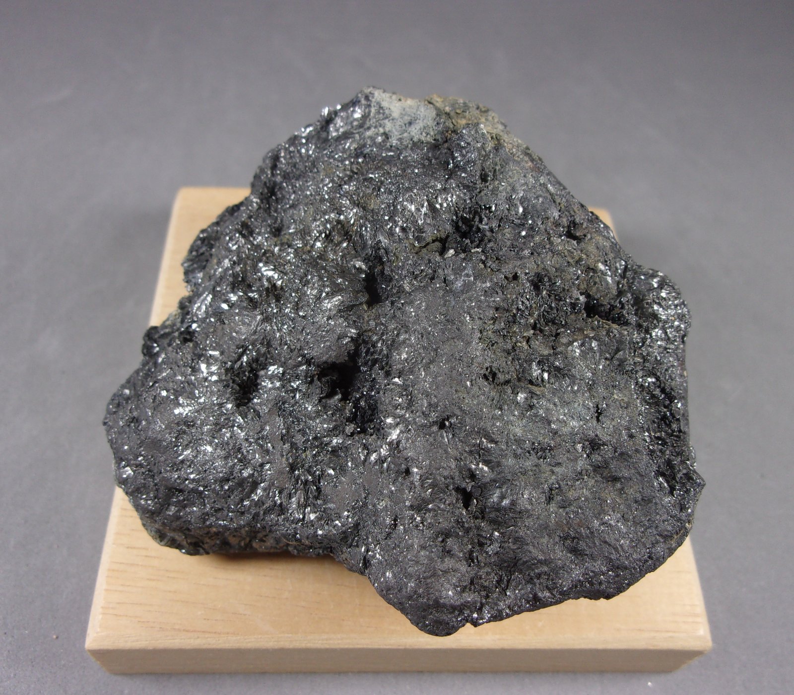 Franckeita
7 × 6,9 × 4,5 cm.  471,8 g.
(Autor: J. G. Alcolea)