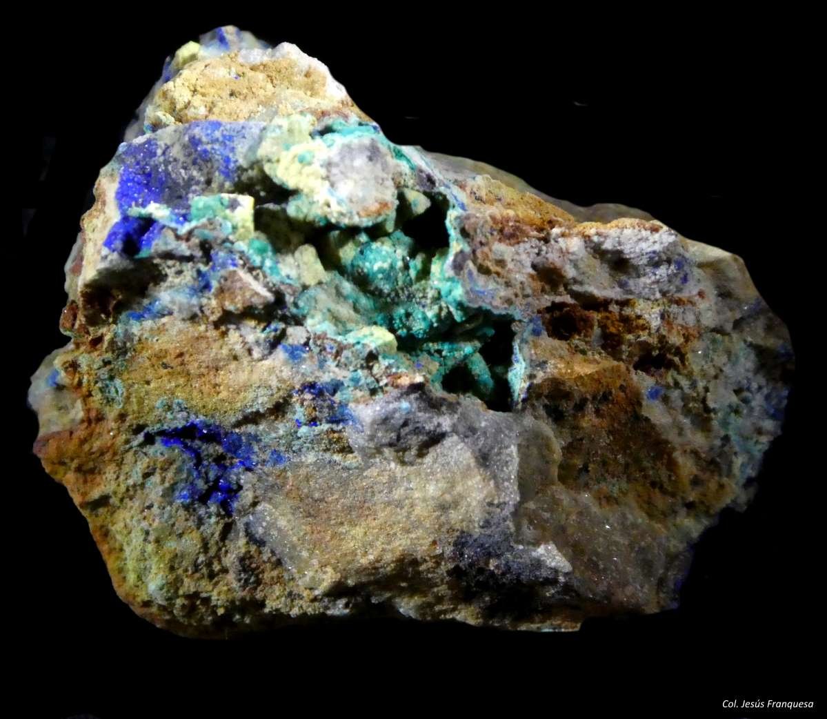 Galena pseudo Mimetita y con Azurita.
47x39 mm.
(Autor: Jesus Franquesa Baucells)