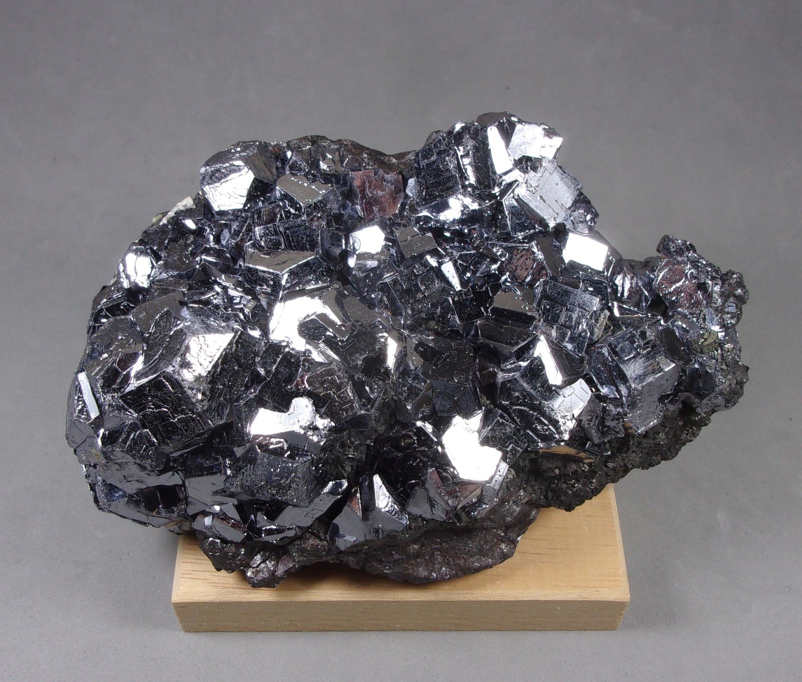Galena
12,2 x 7,9 x 5 cm.
(Autor: J. G. Alcolea)