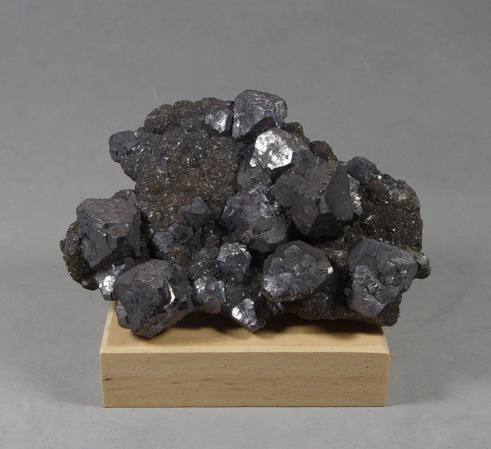 Galena
8,2 x 5,6 x 3,3 cm.
(Autor: J. G. Alcolea)