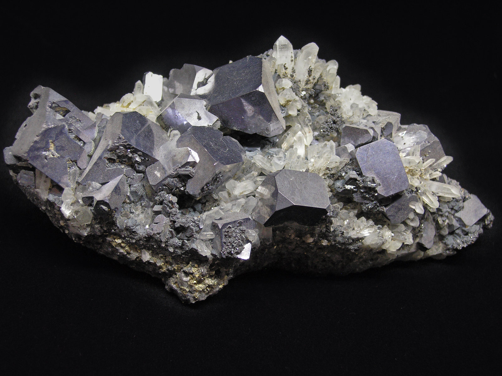 Galena
16 cm
(Autor: Cesar M. Salvan)