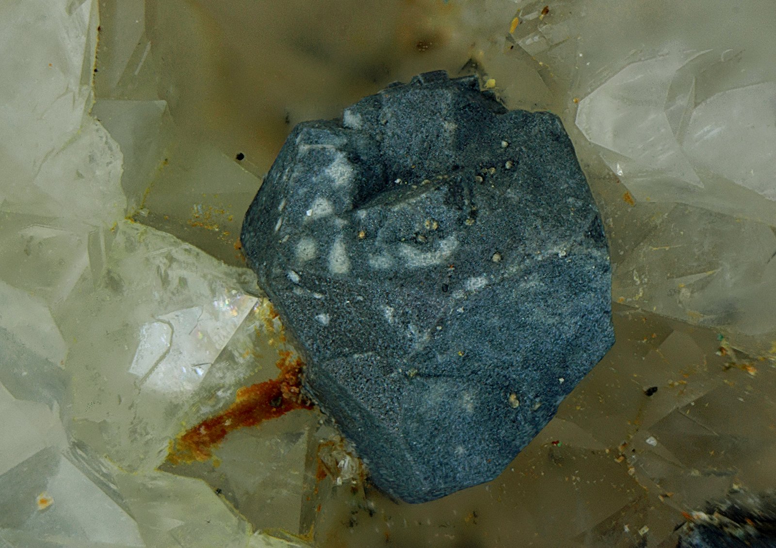 Galena
Cristal de 3 mm.
(Autor: Antonio Carmona)