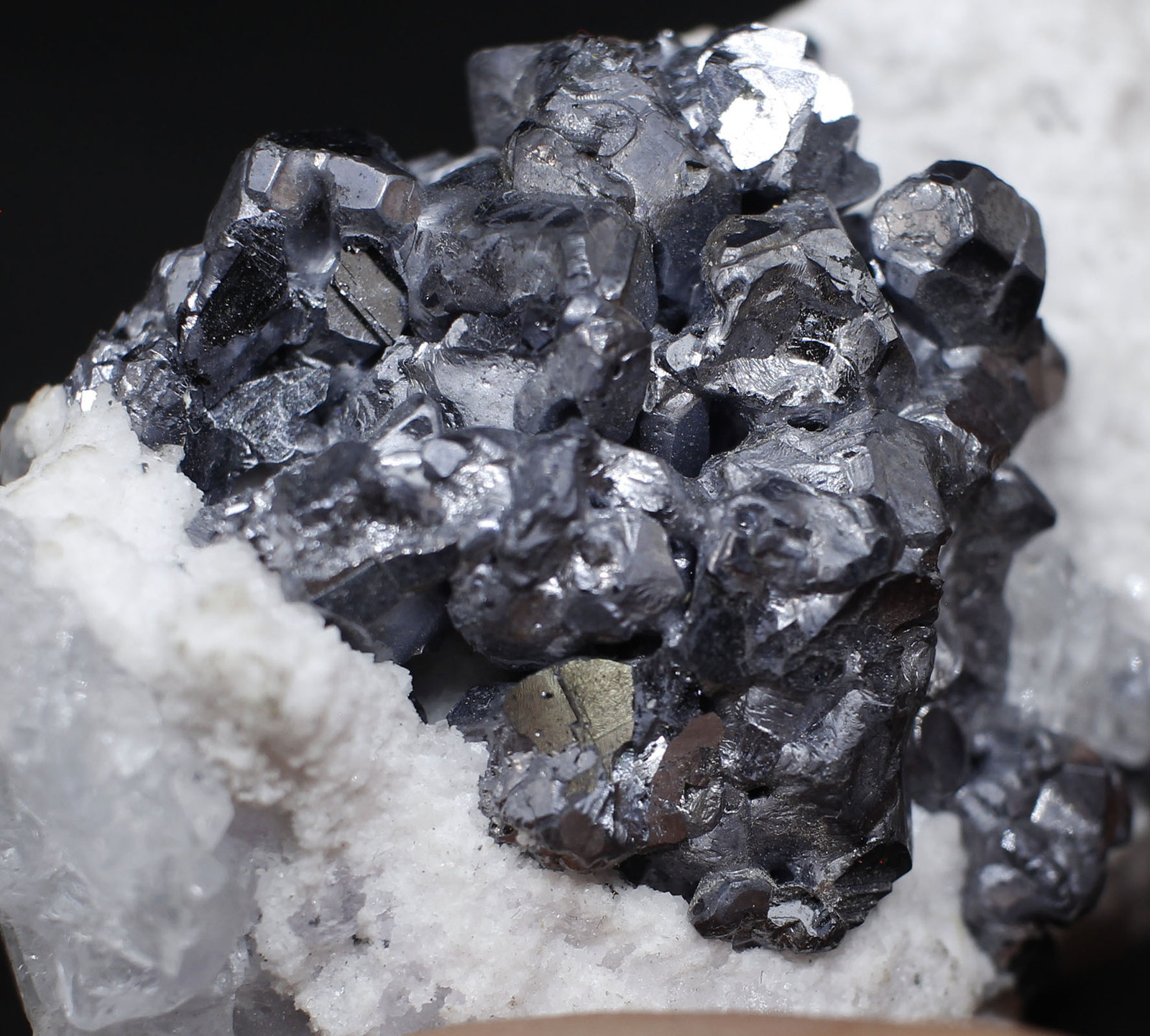 Galena
7x4x4 cm
(Autor: Luis Edmundo Sánchez Roja)
