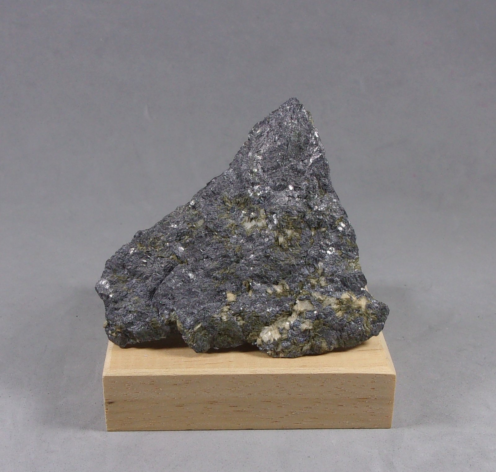 Gersdorffita
6,7 x 5,5 x 2 cm.
(Autor: J. G. Alcolea)